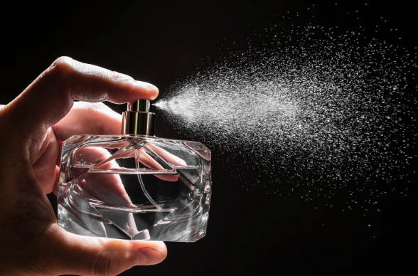 How to Make Your Perfume Last Without Reapplying