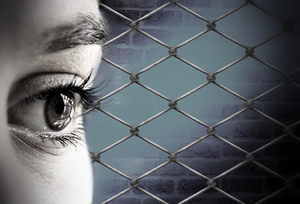 Asylum seekers received wrongful notification of final rejection