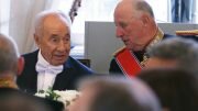 King Harald and former president Shimon Peres