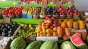 Fruit and vegetables, delivery of food to stores