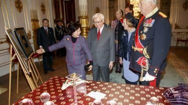 Singapore’s presidential couple was welcomed at the Palace