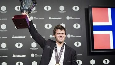 Chess King Carlsen successfully defends his world title