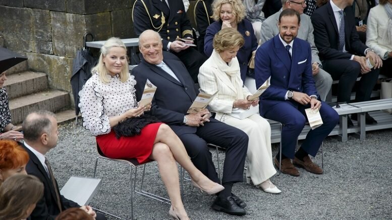 King Harald, Queen Sonja, Crown Prince Haakon and Crown Princess Mette Marit, Oscarshall