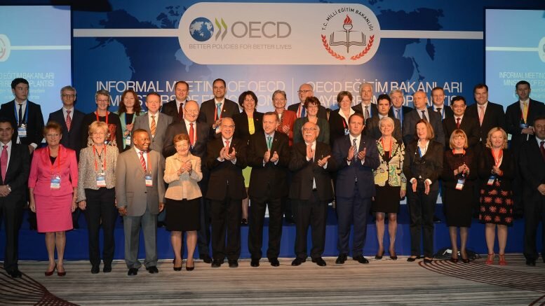 OECD Secretary General Gurria