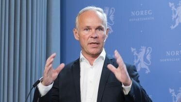 Unrealistically high demand for Norwegian knowledge for citizenship