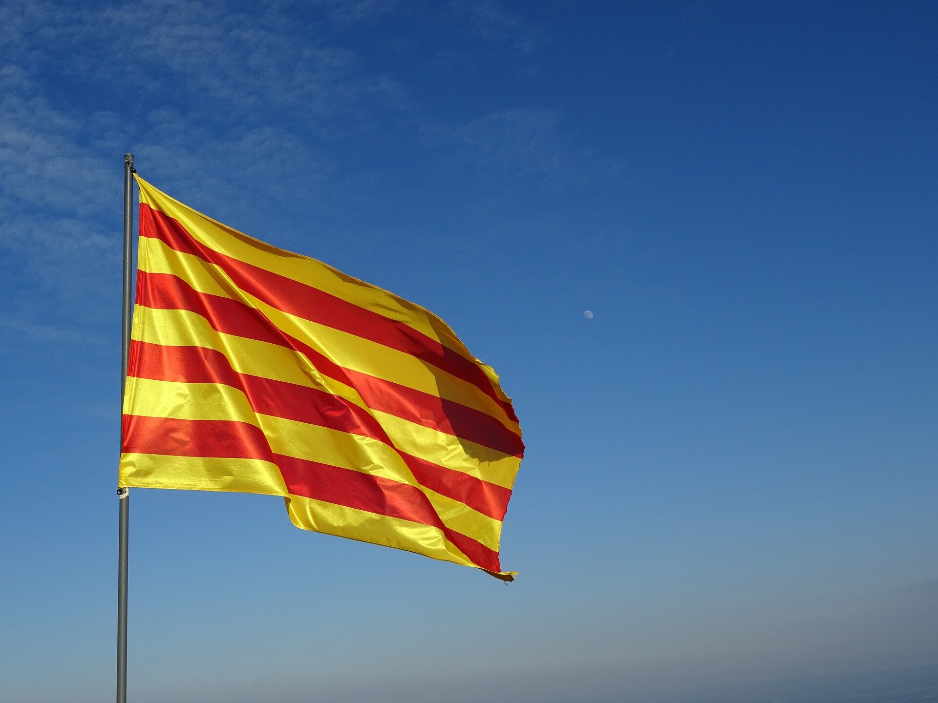 Mayors demonstrated in support of referendum in Catalonia