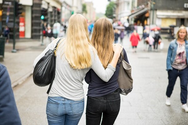 Young girls in their teens on Karl Johans gate in Oslo