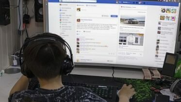 Youngsters spend less time with friends