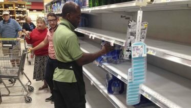 A Norwegian in Florida says people are nervous and preparing for the worst