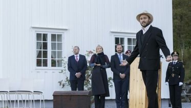 The royal couple meet the past and future in Fosnes