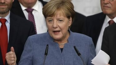 Solberg sends a congratulatory tweet in German to Merkel
