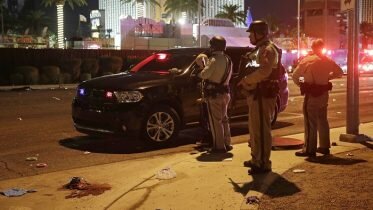 50 Norwegian tourists locked in a restaurant right next to the shooting drama in Las Vegas