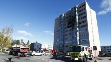 Eleven people brought to hospital after fire in apartment in Rælingen