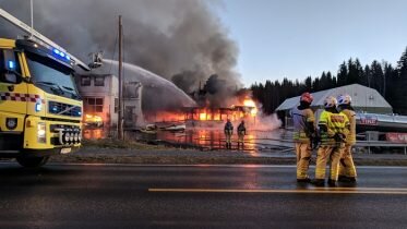 Two missing, and two taken to hospital after a fire in an aluminum plant in Vestre Toten
