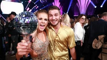 Helene Olafsen wins thrilling ’Shall We Dance’ final