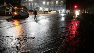 Major water leak in Oslo fills cellars with water
