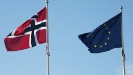 Norwegian and EU Flags