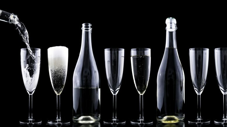 Workplace Wine Akan Champagne Alcohol