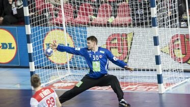 Bergerud’s saves and Sagosen’s brilliance earn Norway first two points
