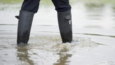 Flood closes E16