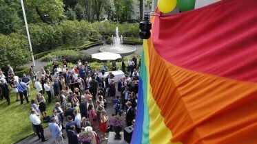 The government will amend the Penal Code to protect against discrimination