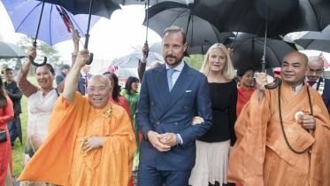Crown Prince couple visited Buddhist temple at Jessheim