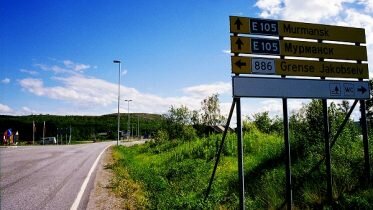 Norway and Russia sign new border agreement