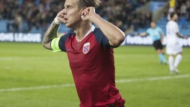 Stefan Johansen scores both goals as Norway beats Cyprus 2-0