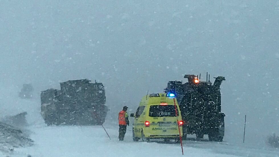 US soldiers in an accident on icy roads