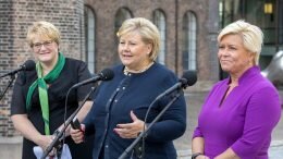 Prime Minister Erna Solberg, Minister of Finance Siv Jensen (t.h) and Minister of Culture Trine Skei Grande (t.v), gender-equality