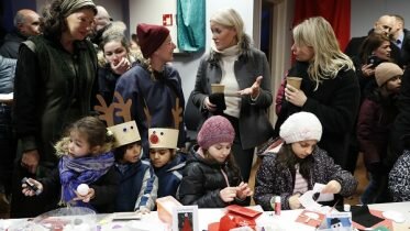 Crown Princess on Neighborhood Visits