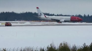 Bomb threat against plane en route to Nice