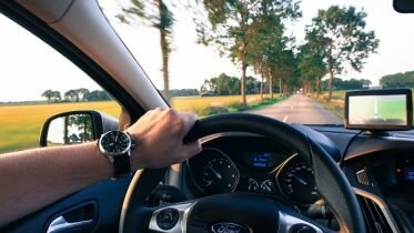 Sanner eases the school absence limit for driving lessons