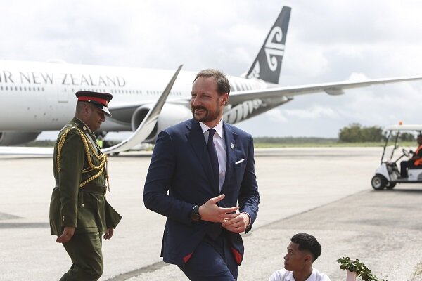 Crown Prince Haakon visits Tonga