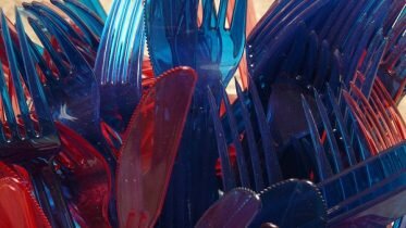 The Environment Department will ban plastic cutlery