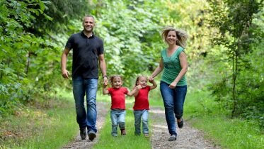 The government proposes to increase child benefits