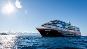 Hurtigruten introduces three new hybrid powered cruise ships