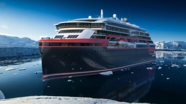 200 Hurtigruten passengers got their luggage stolen in Chile