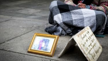 The City of Oslo wants to help foreign beggars return home