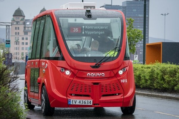 self-driving bus