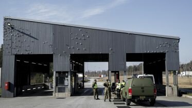 Norwegians go Easter shopping in Sweden despite subsequent quarantine requirements
