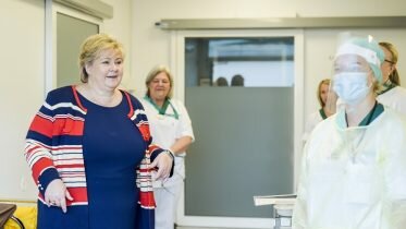 Solberg was guided through an emergency room in Kongsberg