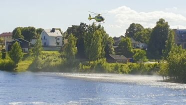 Dad drowned while trying to save son from drowning