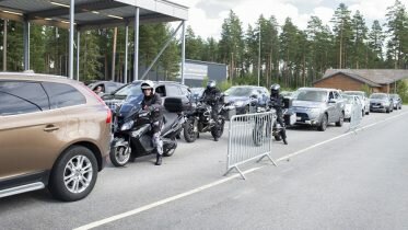 Customs officers have seized weapons and fruit trees after opening against Sweden