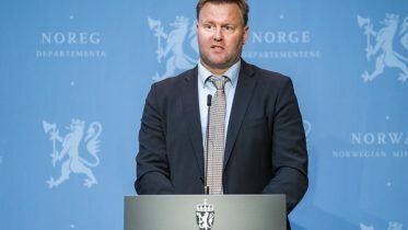 Nakstad: “If we can reduce the rate of infection, we can continue to go to work and school this autumn”