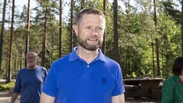 Høie will not force food chains to become healthier