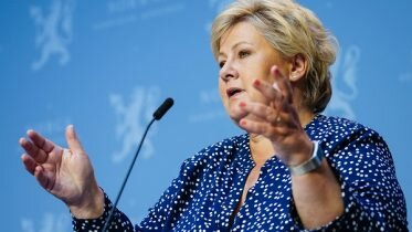 Norway to quarantine more travellers as COVID cases rise