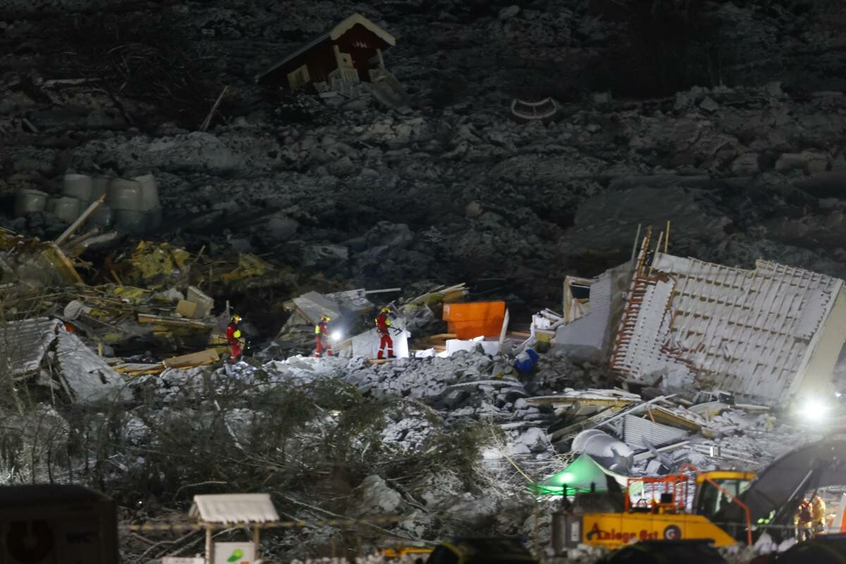 Seventh dead person found at Gjerdrum landslide site: “We will continue to search for survivors throughout the night”