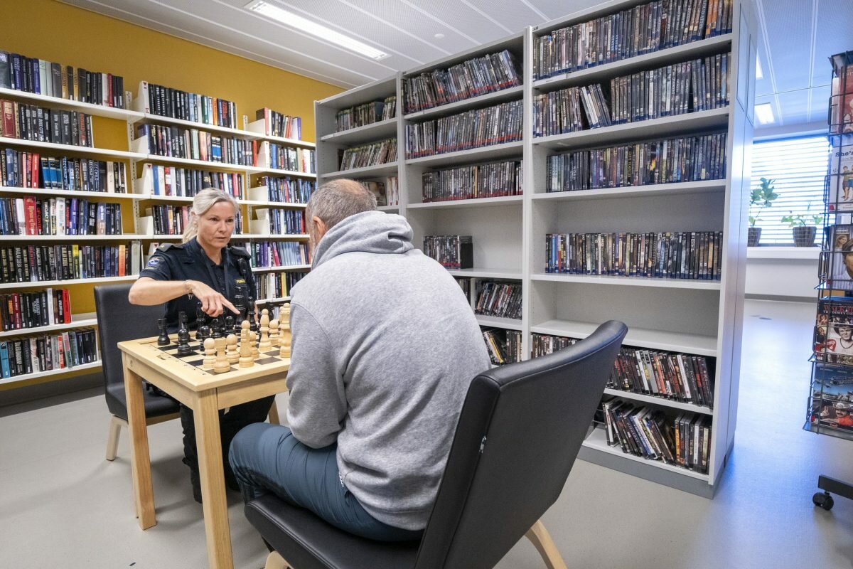 Prisoner in library of Romerike Prison