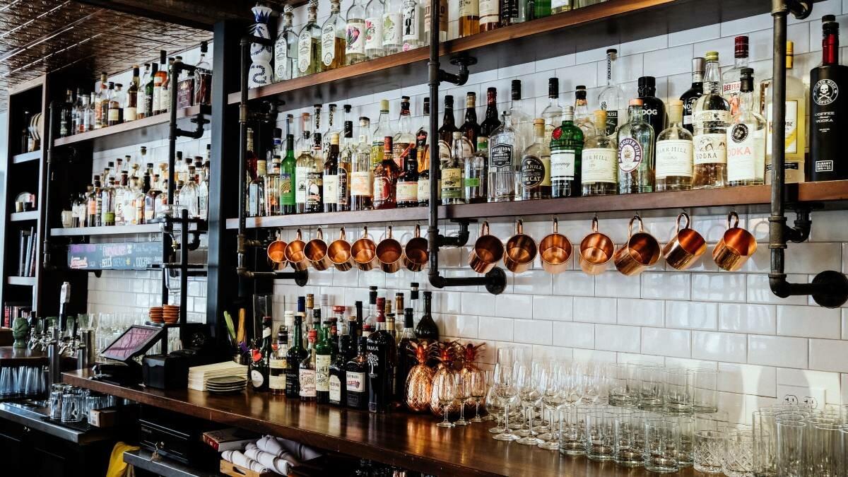 Man in Trondheim fined 30,000 kroner for turning apartment into bar, breaching quarantine rules